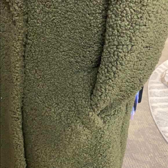 Yest Pea-jacket - Picture 3 of 4